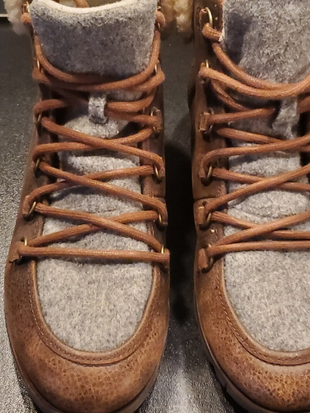 Sorel Harlow Lace Cozy Size 8.5